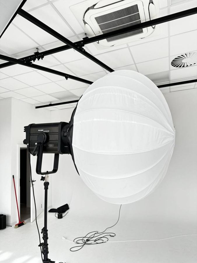 FOMEI LED RGB 200F + softbox